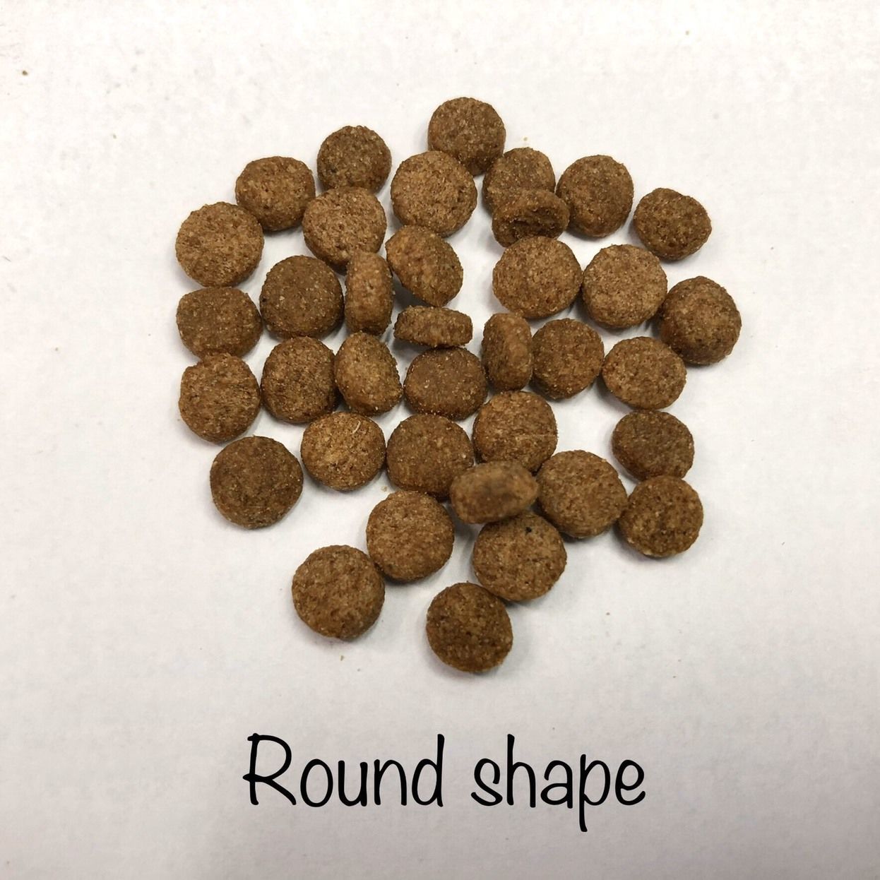 Thailand factory dog food dog food Puppy and small dog breeds Weight : 500 g , 1 kg , 3.5 kg , 20 kg Guaranteed analysis ; Protein 26% Fat 7% Fiber 5% Moisture 10% All our product is made with high qu